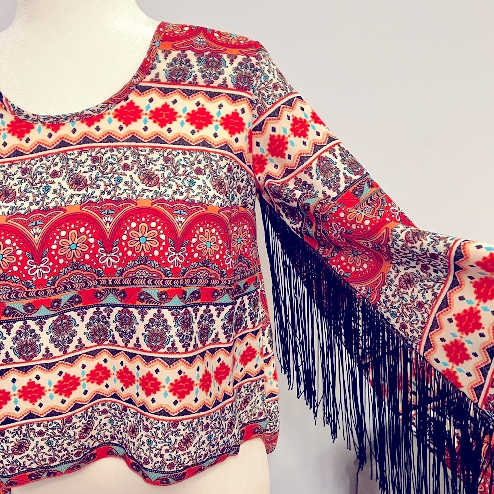 See You Monday Fringed Sleeve Hi Low Top Bell Sleeves Sz S EUC